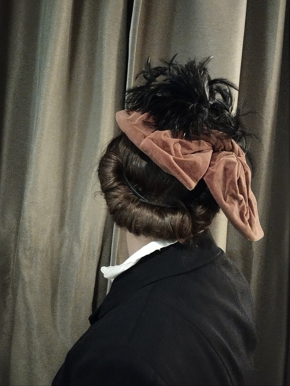 1940s Feather And Velvet Tilt Hat - Picture 7 of 8